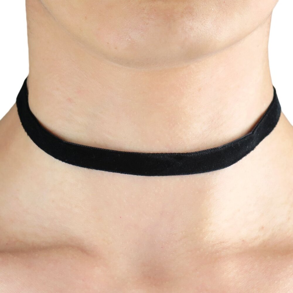 Black Classic Choker Necklace -NEW- Velvet Chain 15 inches